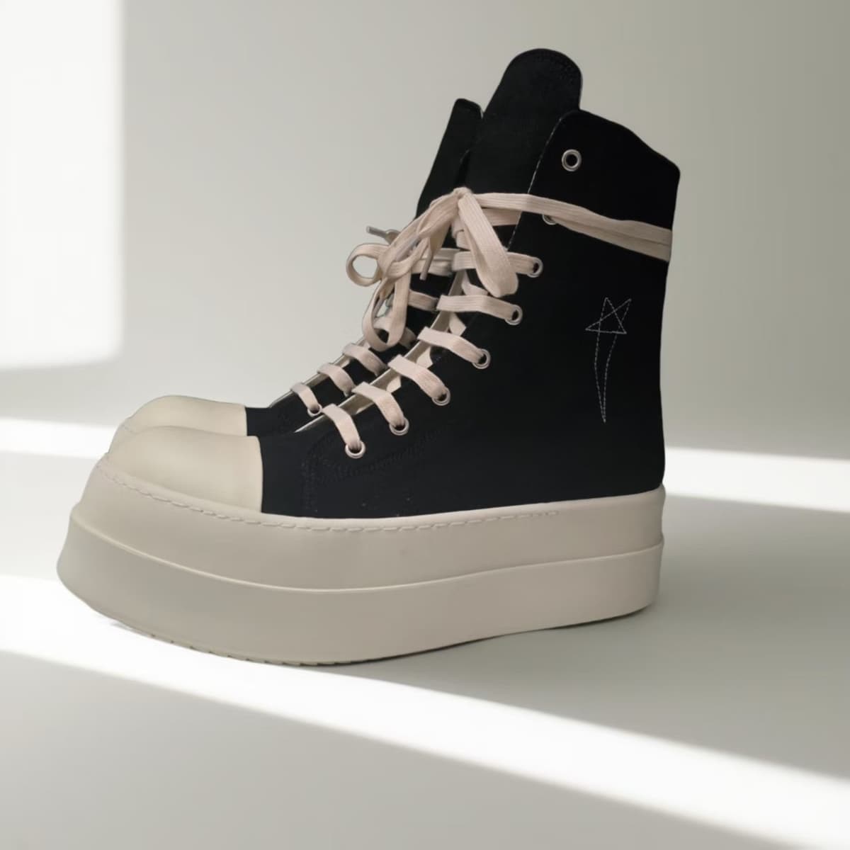 Black sail high five-pointed star 6 ㎝
