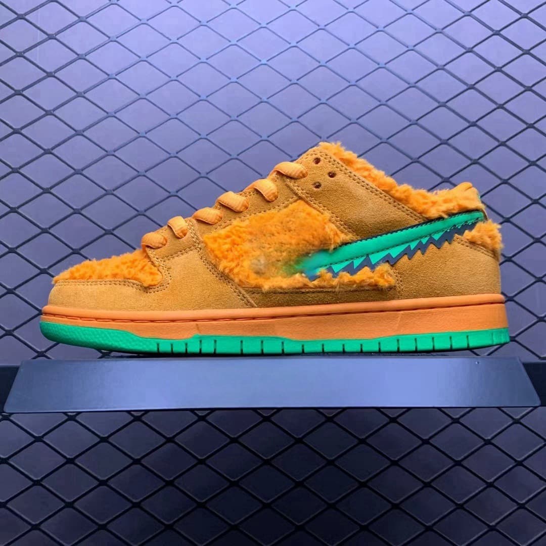 Dunk three bears brown