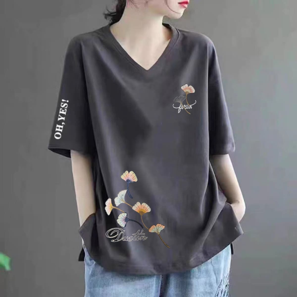 49 dark gray [upper and lower ginkgo leaves]