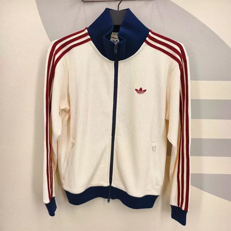 Off-white - no lining - no letter mark