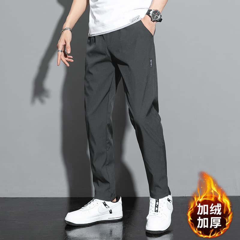 Dark gray non-velvet black label