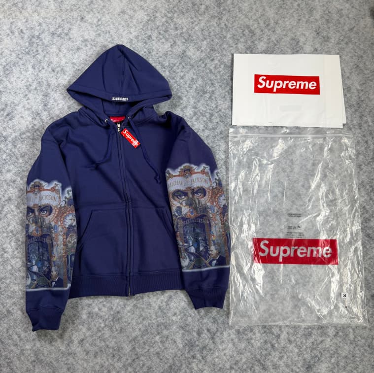 M609 blue