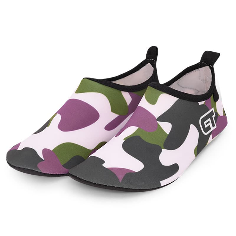 Camouflage dark green