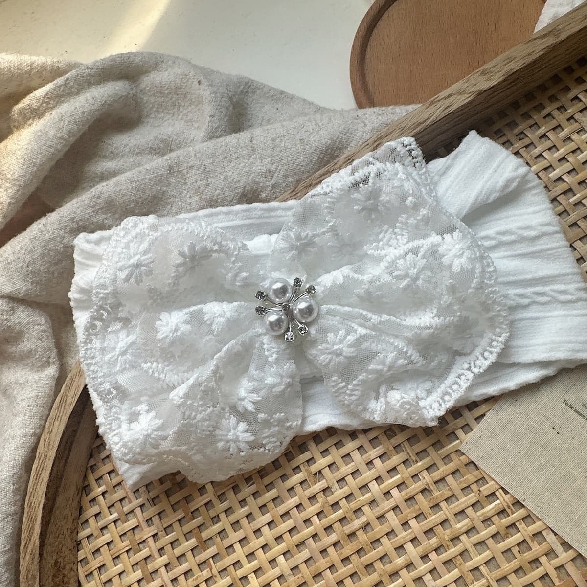 3-bead lace 5146 white jacquard headband