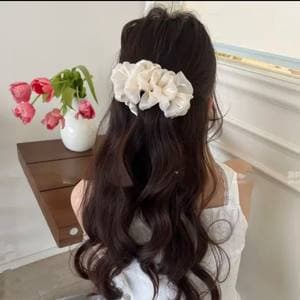 2# beige - clip 10cm, flower approximately 13cm
