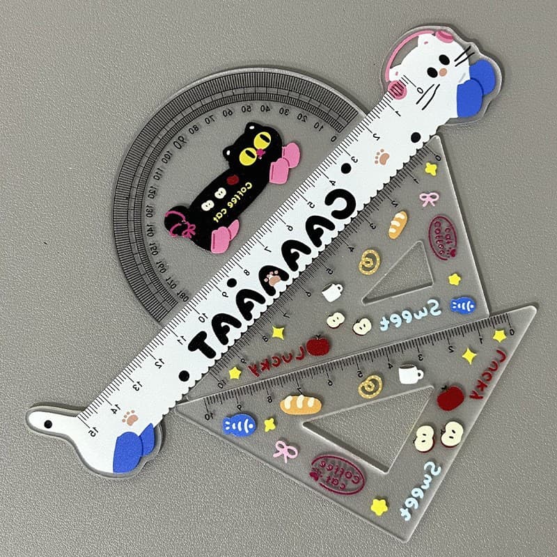 White kitten ruler set