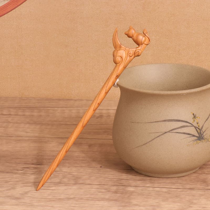 Double-sided carved peach wood hairpin - moon gazing cat