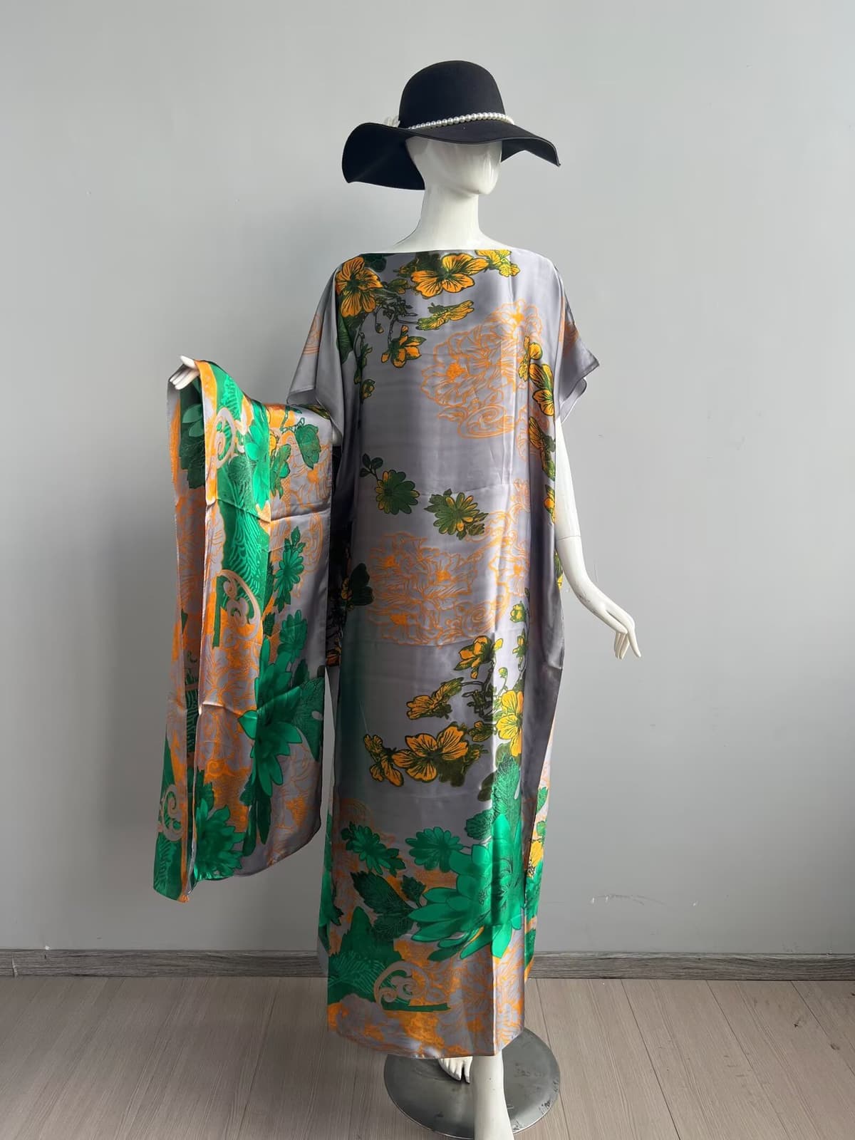 376-spring flowers bloom-fog gray emerald green