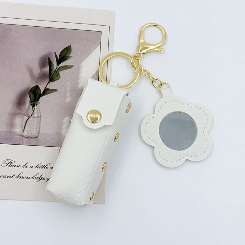 Rivet flower style lipstick bag [white]