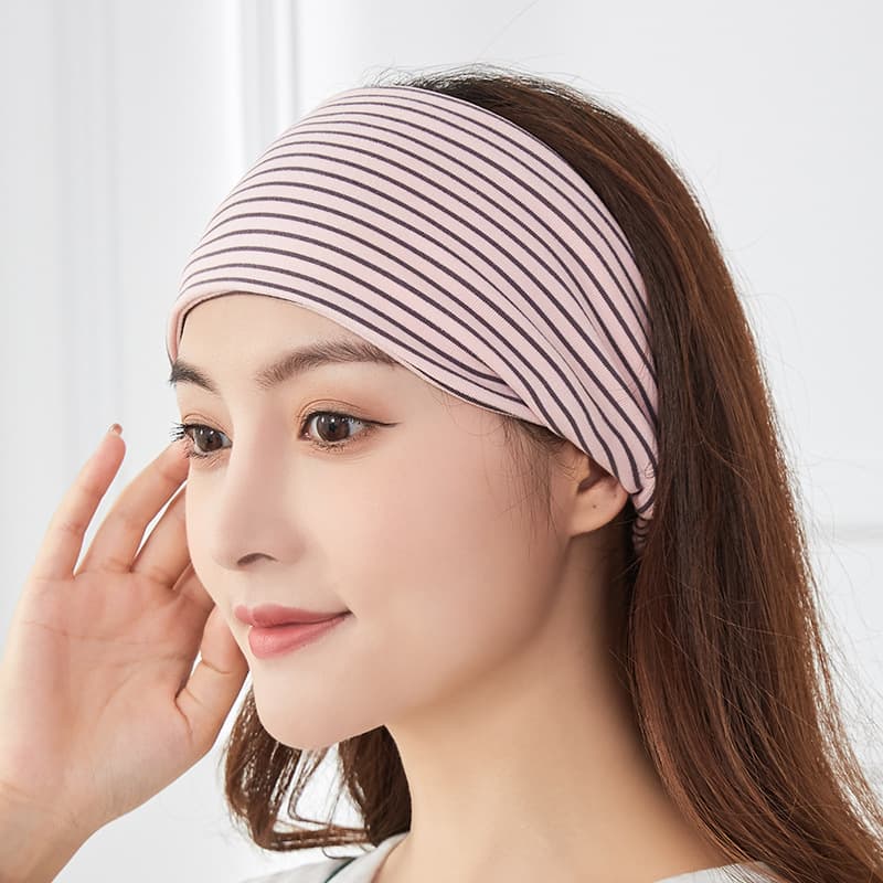 Velvet vermicelli moon turban