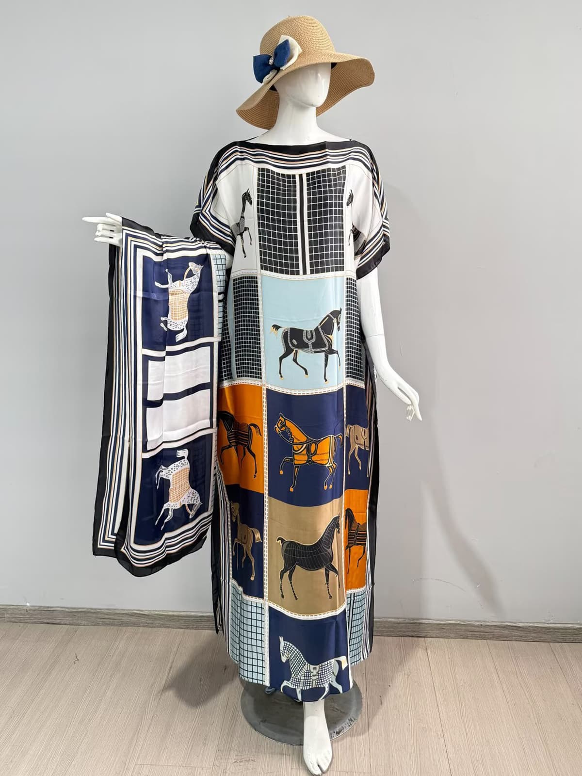 467-three-grid horse-navy blue