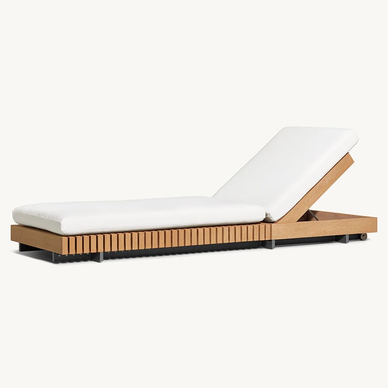 Teak lounge chair