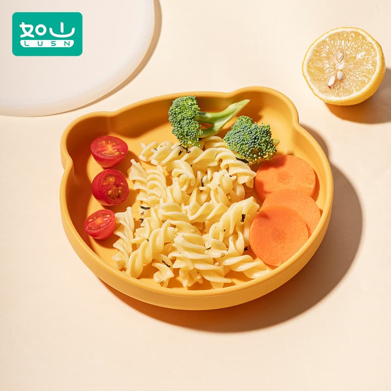 Silicone dinner plate-warm turmeric