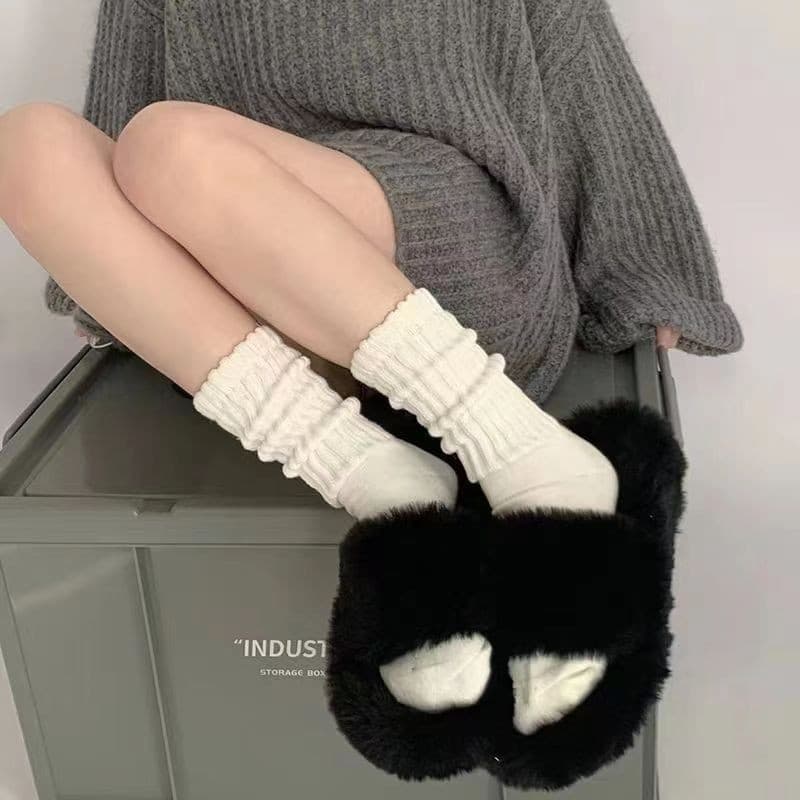 080 piles of socks [white]