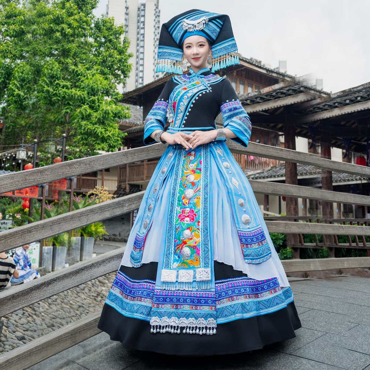 Lw women's lanhe suit + fan-shaped headwear