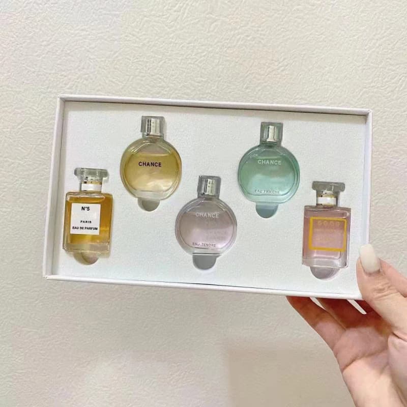 Fragrant white box five-piece set