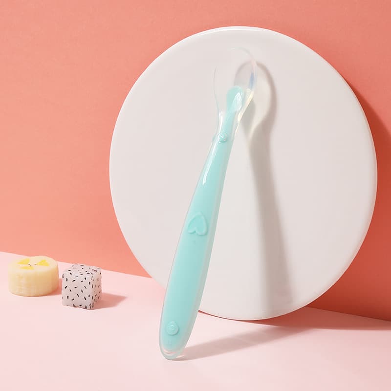 Silicone spoon (heart-shaped) sea clear color single opp bag