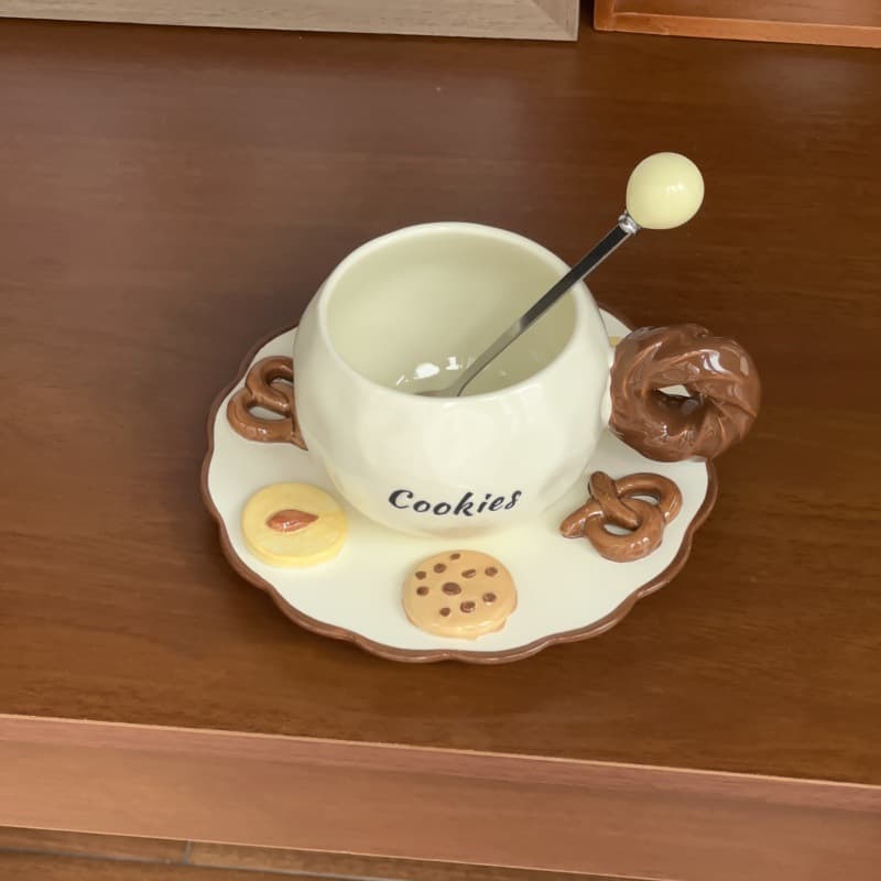Cookie coffee cup and saucer-chocolate + ball spoon