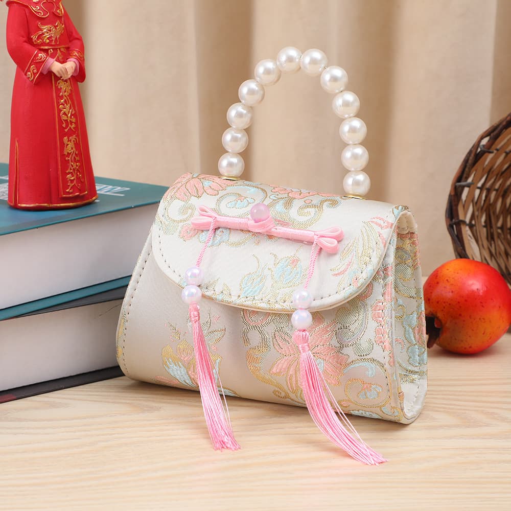 Chinese knot tassel 2