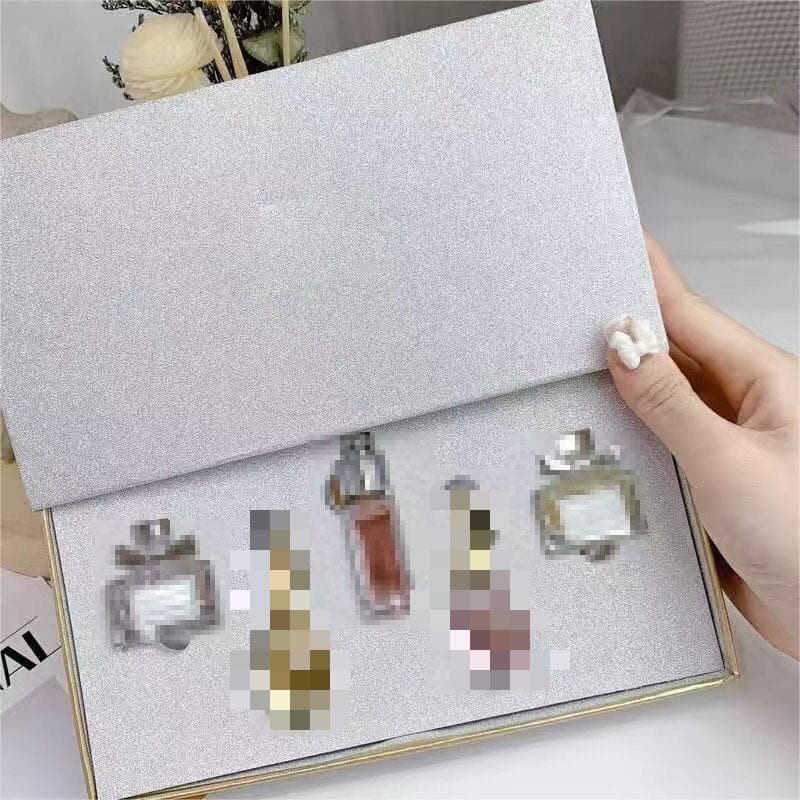 Five-piece set of diyin boxes