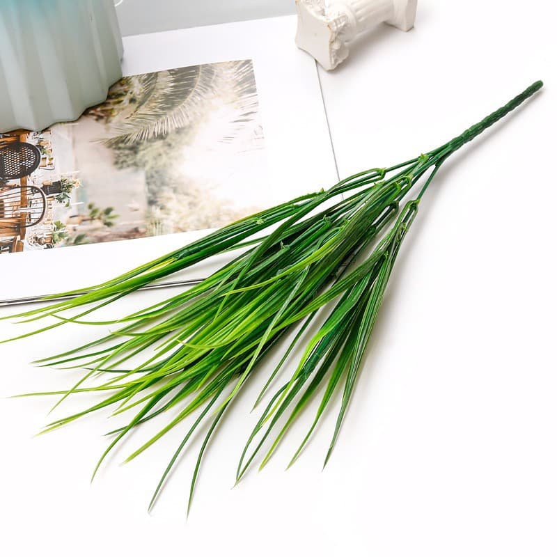 Seven-pronged small spring grass