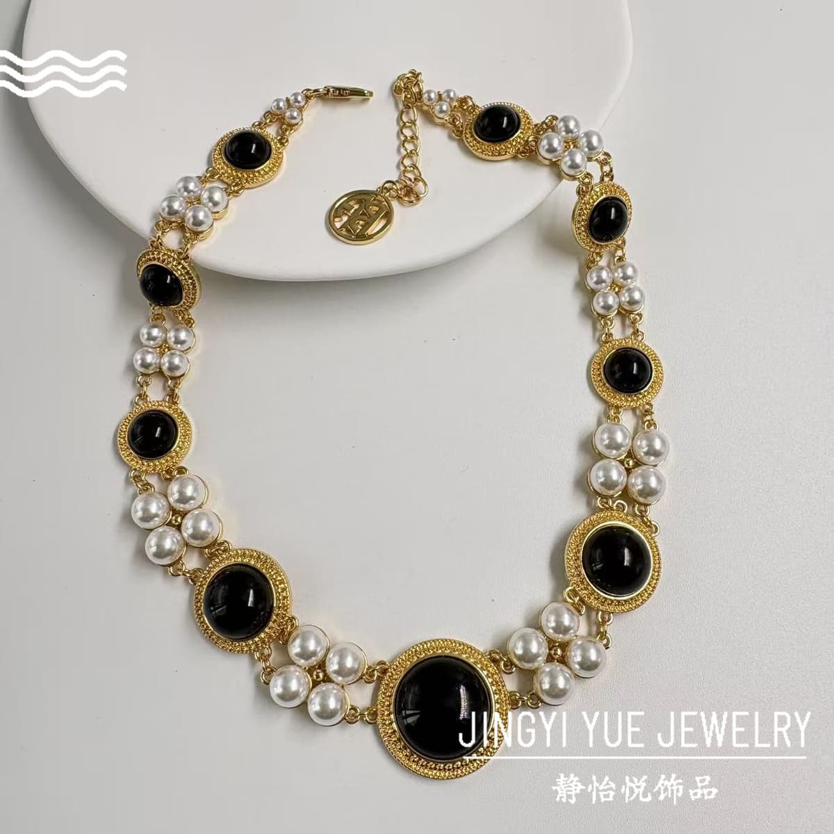 1610 black necklace