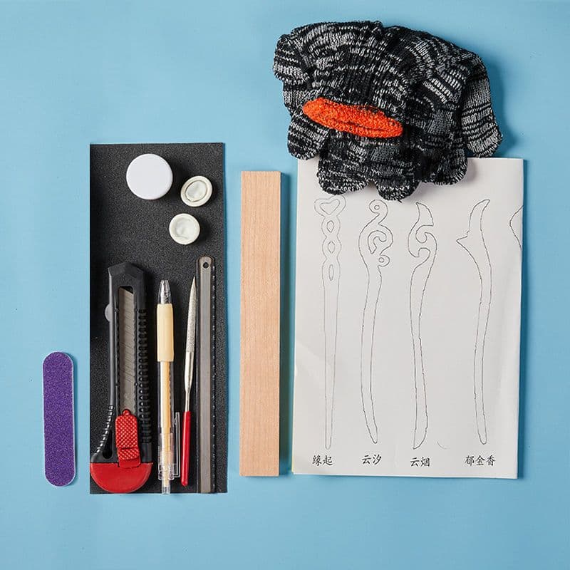 [1 peach board] + drawings + Gift Box + tools