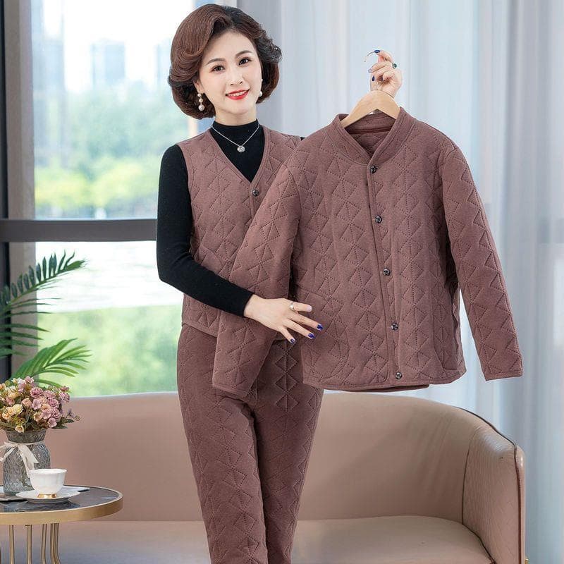 Camel color [cotton-padded clothes and cotton trousers and waistcoat]]