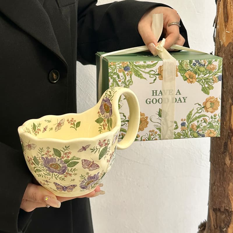 Curved handle cup-gelsang flower+portable gift box