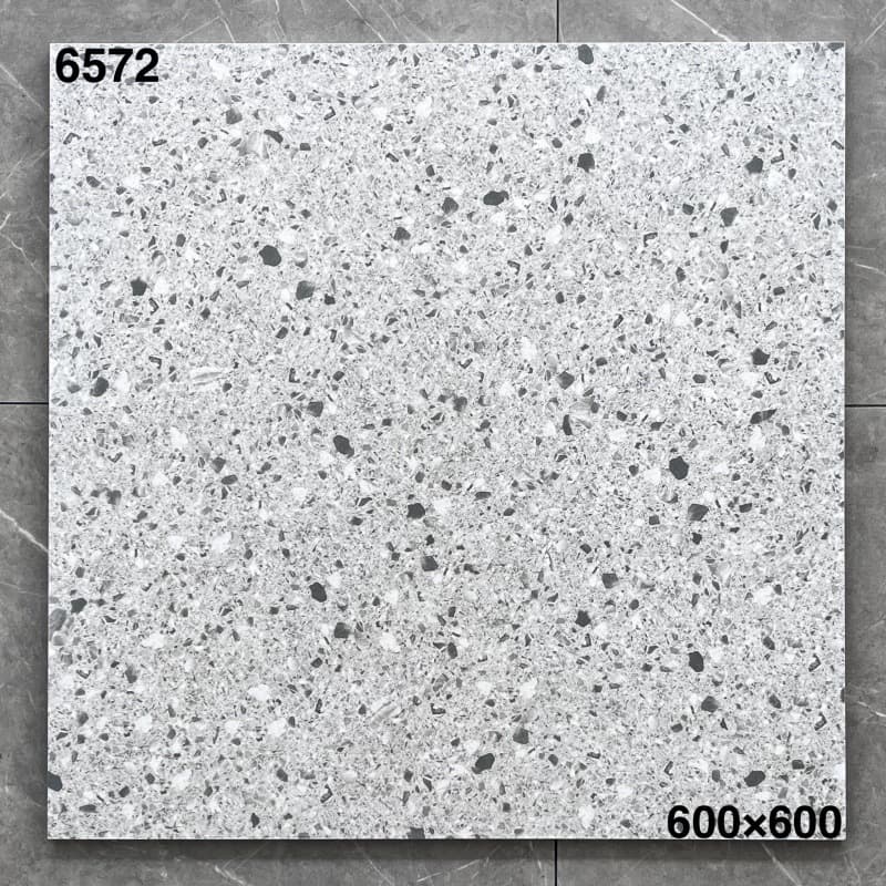 6572