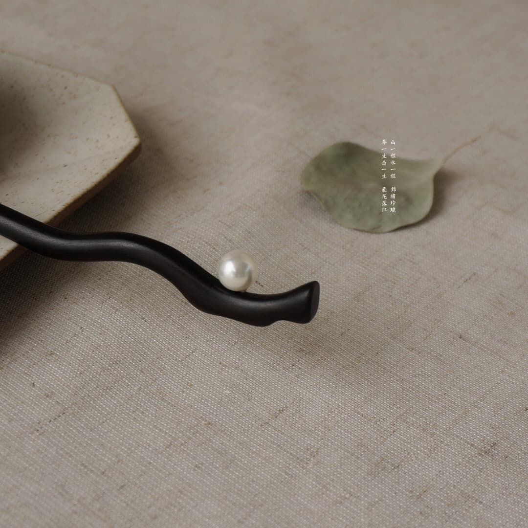 E80 pearl ebony hairpin [semi-punched]