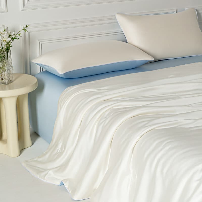 Milkshake white + sky blue