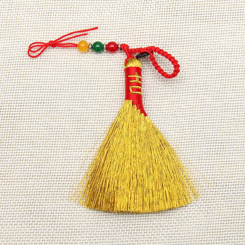 Auspicious oblique style with beads