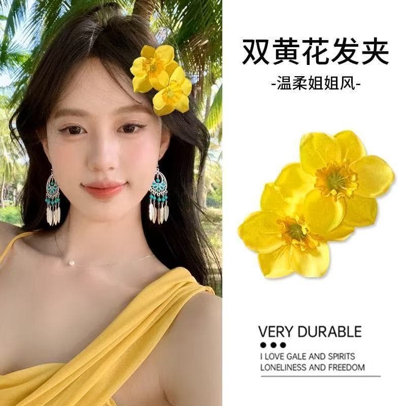 5827 double yellow flower hairpin