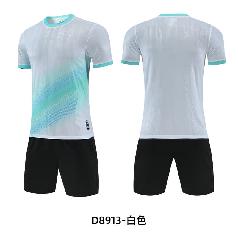 D8913-white