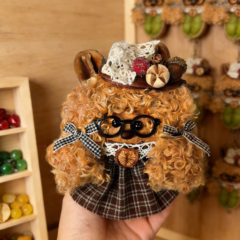 Pod brown hair doll