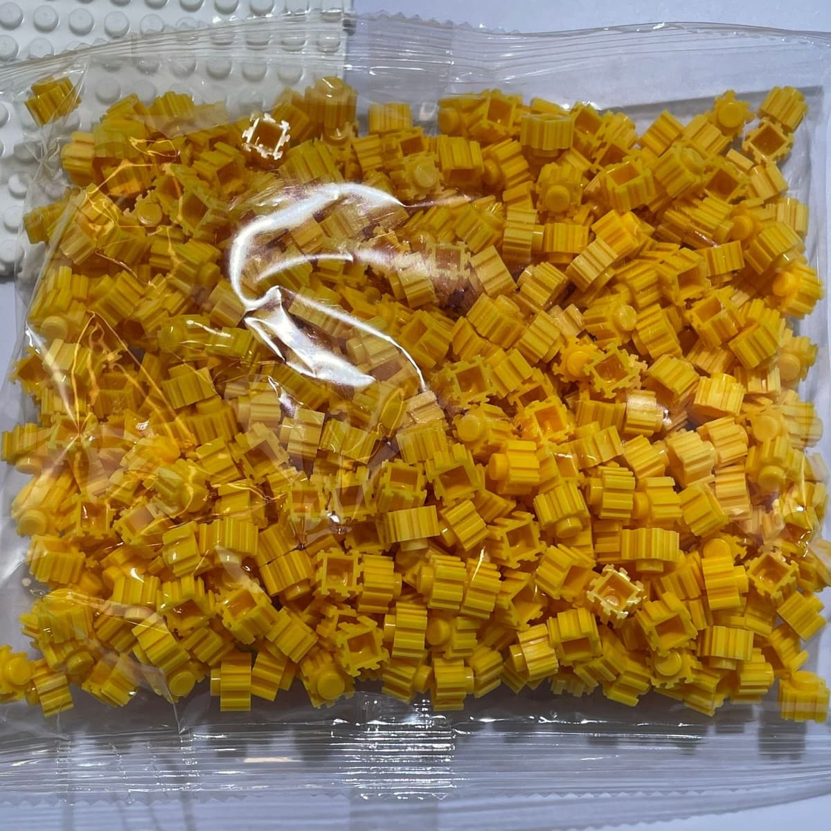 Yellow 550 pieces