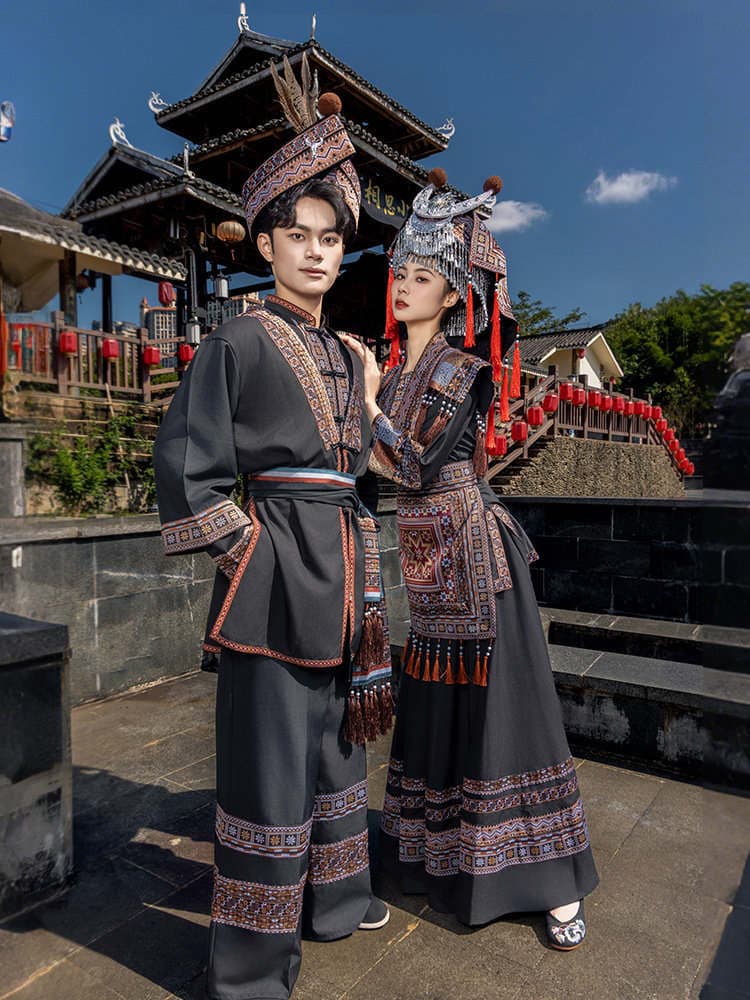 New Collection of Traditional Clothing for Adults from the Yao Ethnic Minority in Guangxi, Suitable for Performances and Traditional Travel Photography 5