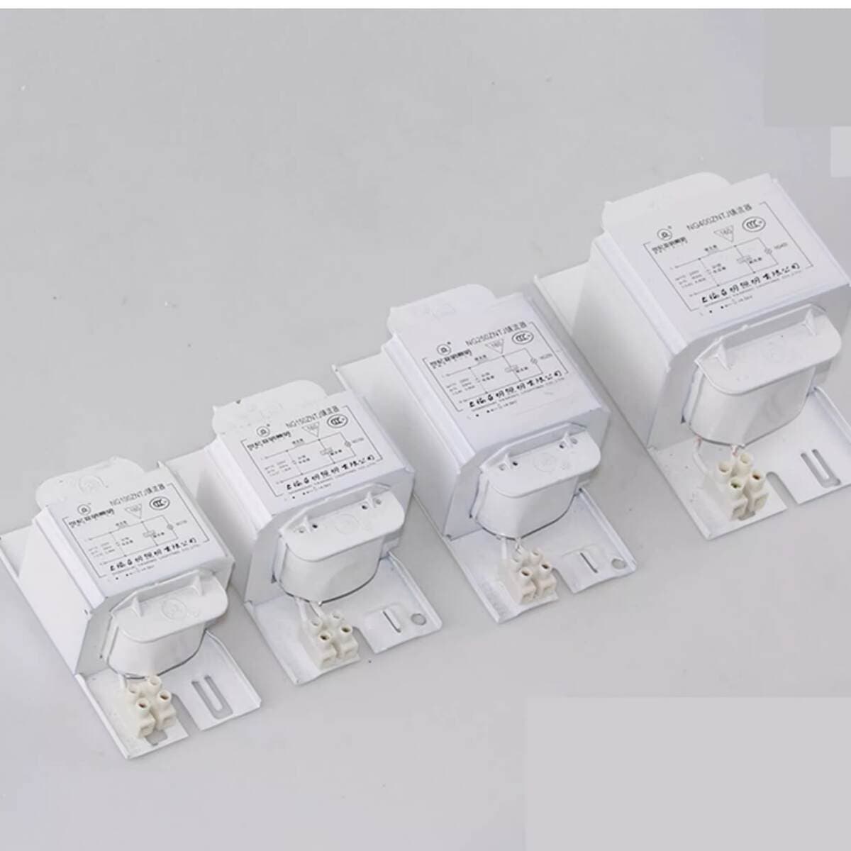Shanghai Yaming Metal Halide Lamp High Pressure Sodium Lamp Ballast 70W150W250W400W1000W Floodlight Rectifier 2