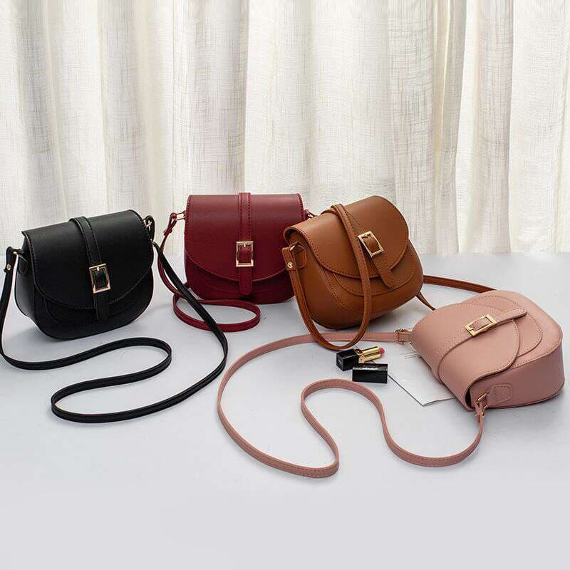 Simple Metal Buckle Flap Adjustable Shoulder Strap Crossbody Bag, Versatile and Stylish 2026 Commuter Women's Bag, Fashionable Saddle Bag 4