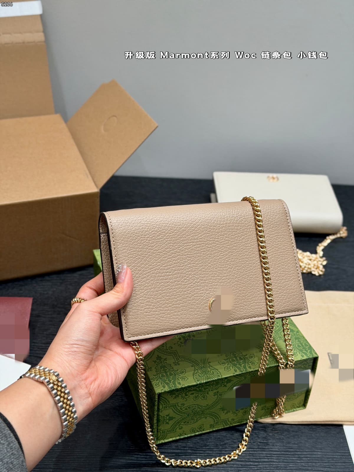 Khaki color