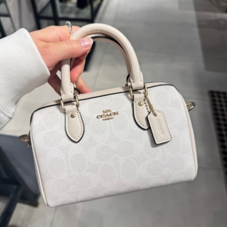 Glacier white (gift box packaging)