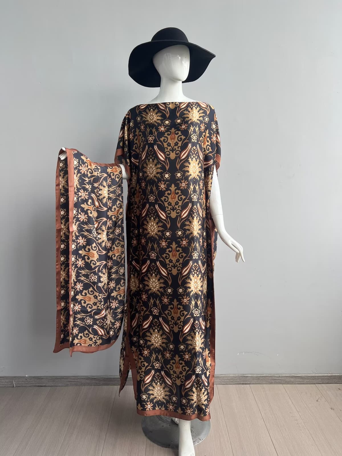 160-buddha's hand flower-black brown