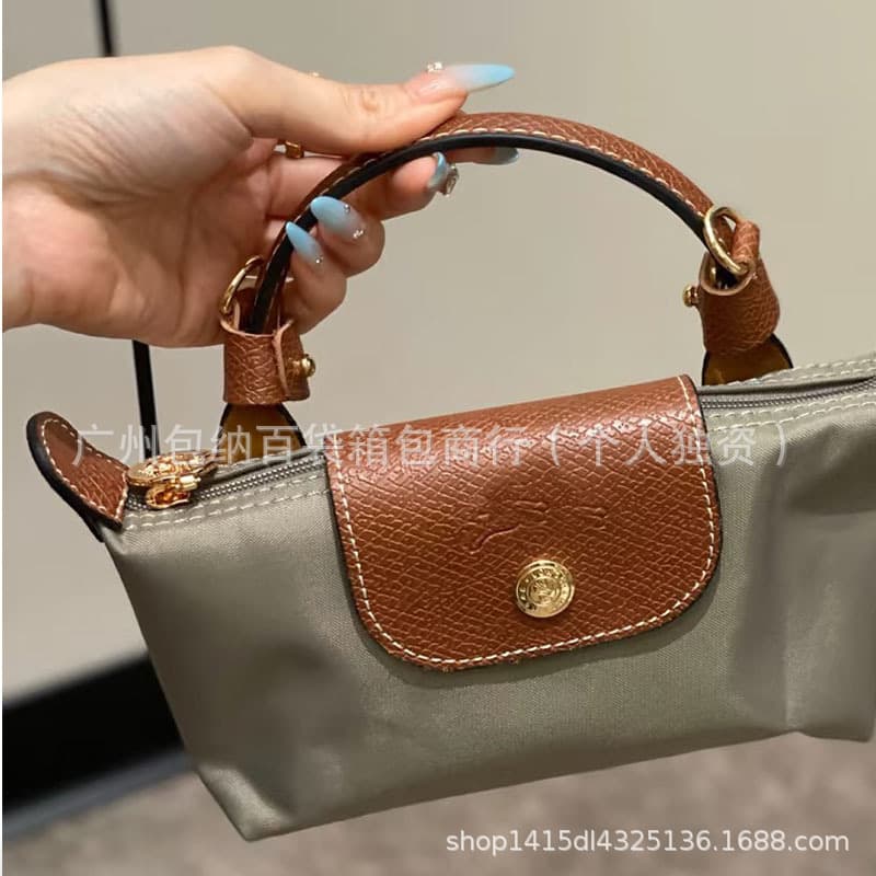Classic dove gray
