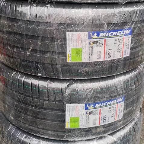 Michelin PS4 SUV səssiz şin 265/45R21 108W 3