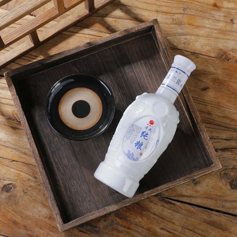 Fumman Mavi-Ağ Çini Dənli İçki, 500ml, Ətirli, Hədiyyə Qutusu, 2 Şüşə, 52° 4