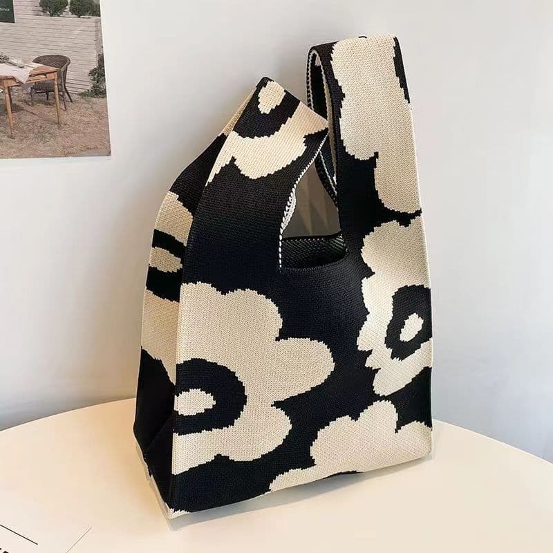 Flower-Black
