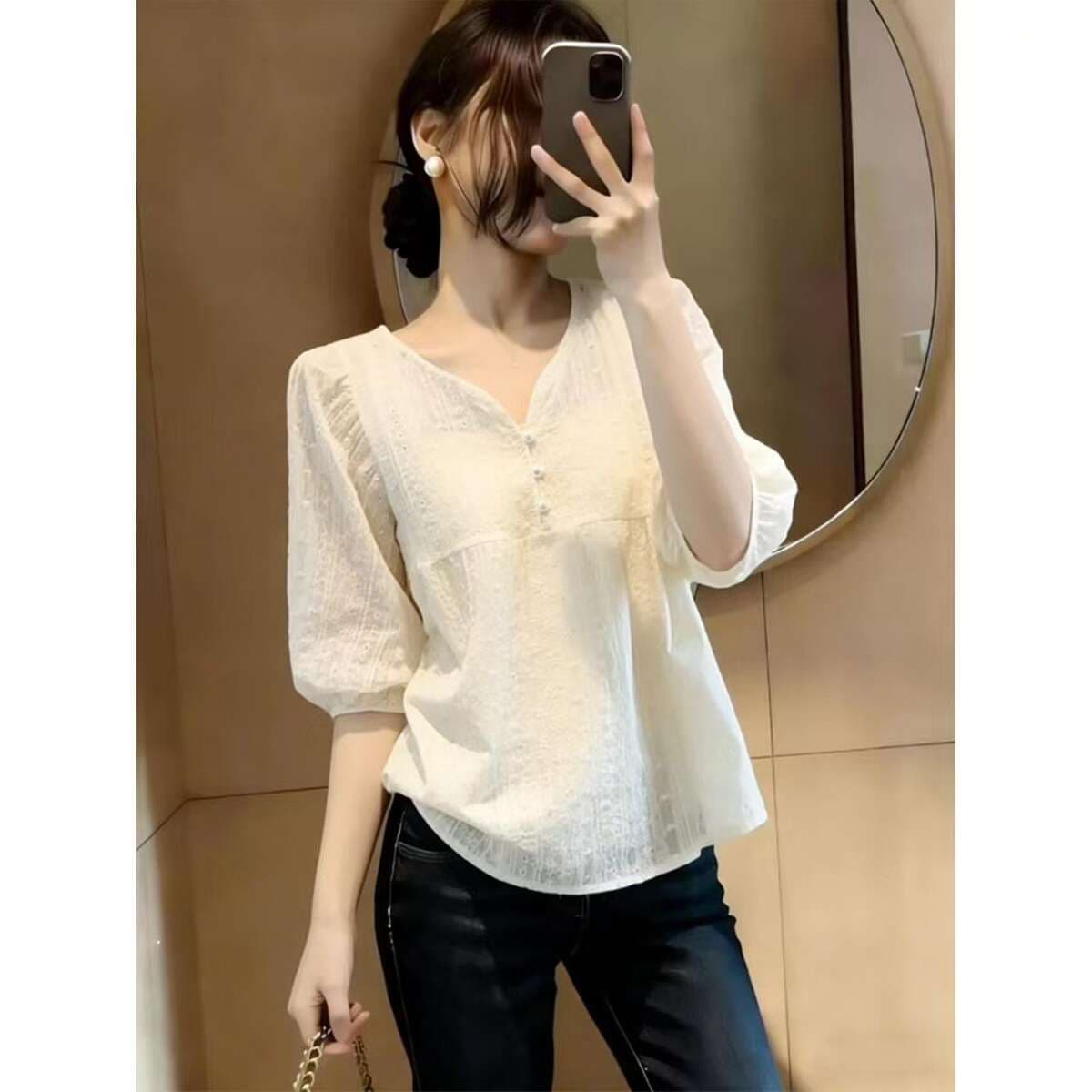 Casual V-Neck Puff Sleeve Shirt for Women, Summer Loose Fit for Plus-Size Girls, Slimming Design, Unique and Youthful Top 2