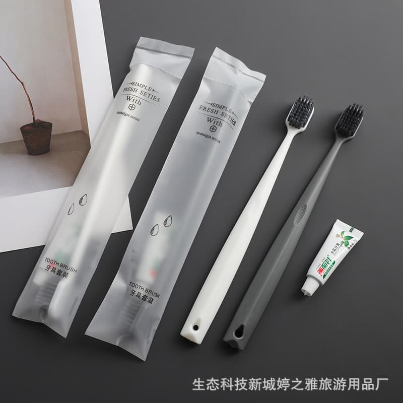 Soft film packaging + gray and white large triangular toothbrush + [two-sided needle toothpaste]
