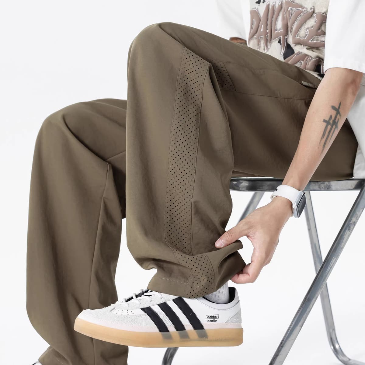 Dark khaki